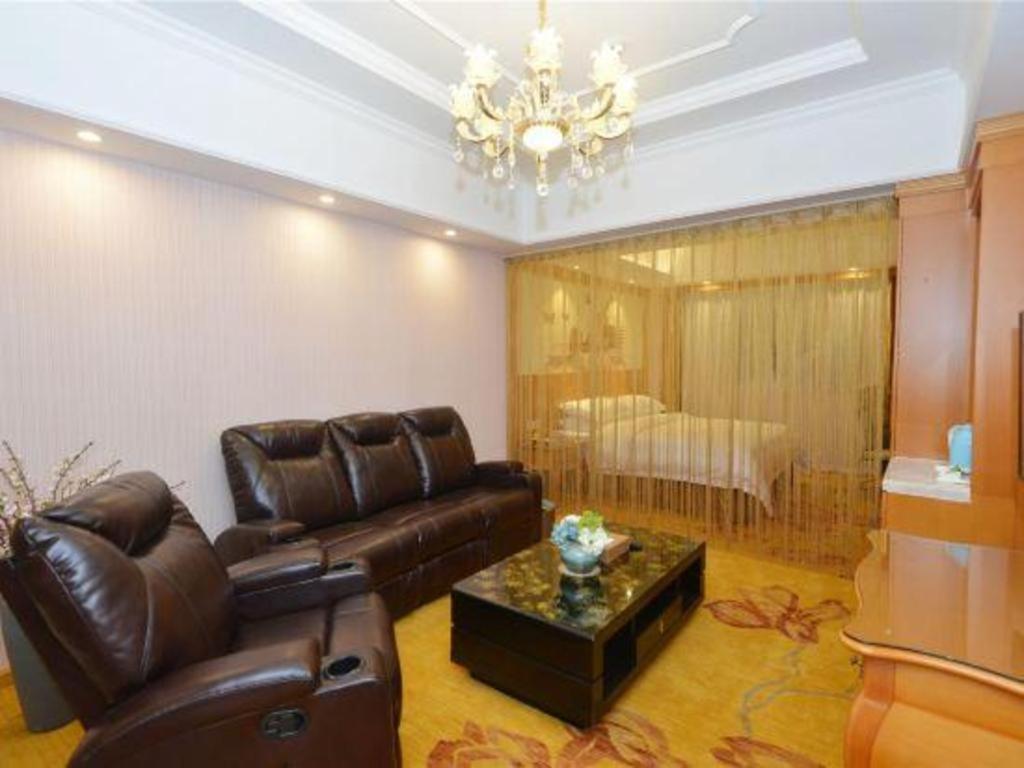 Vienna Songjiang Market Miaoqian Street 3*