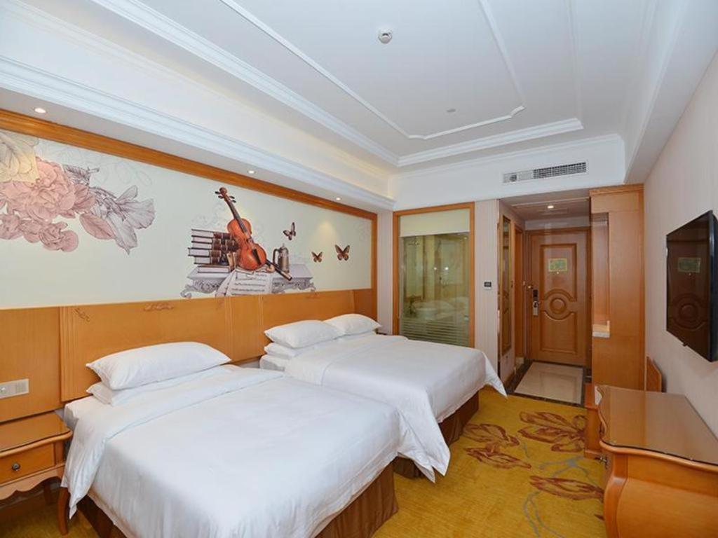 Hotel Vienna Songjiang Market Miaoqian Street 3*
